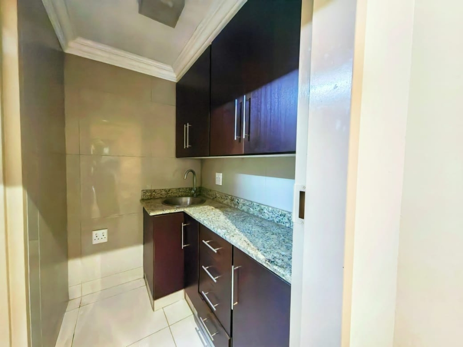 5 Bedroom Property for Sale in Grimbeeck Park North West